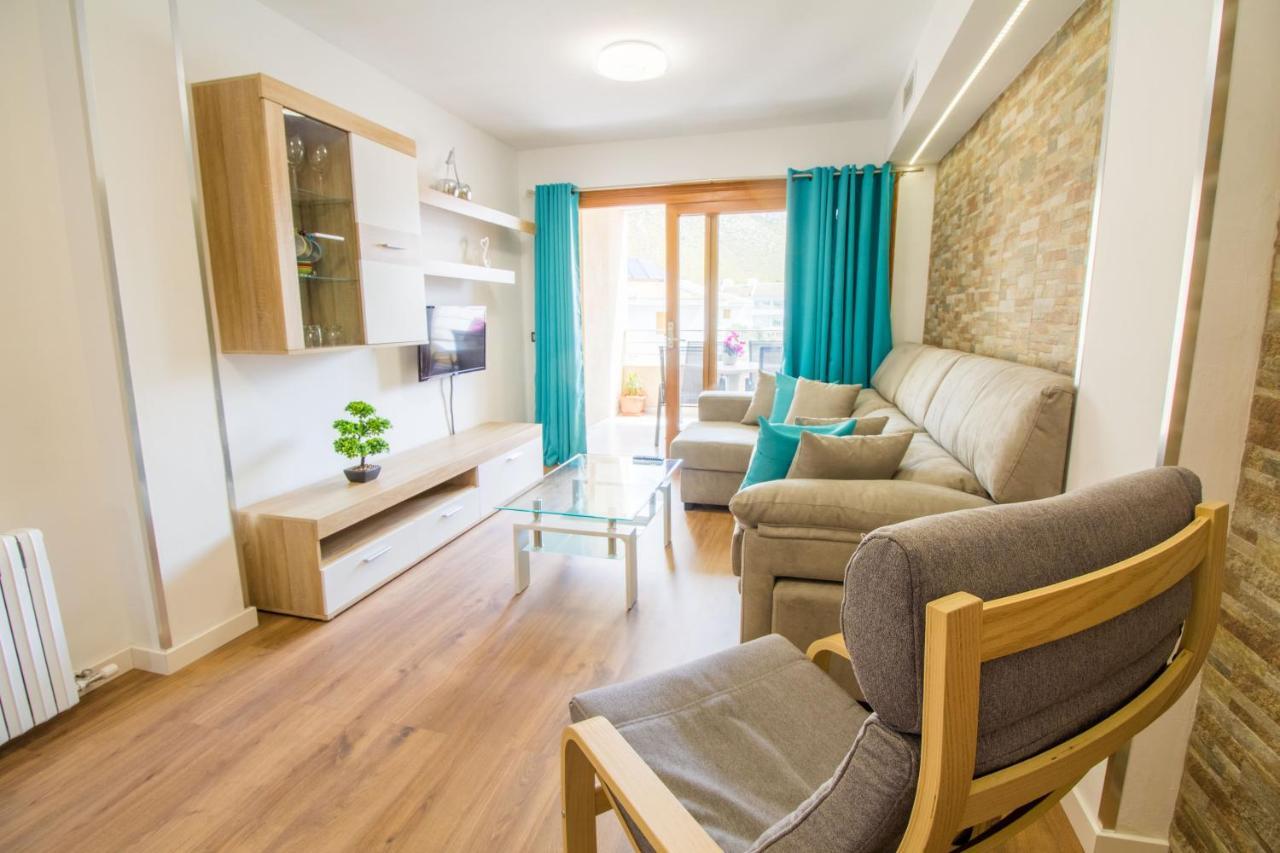 Beautiful Recently Renovated With Wifi And A C Port de Pollenca